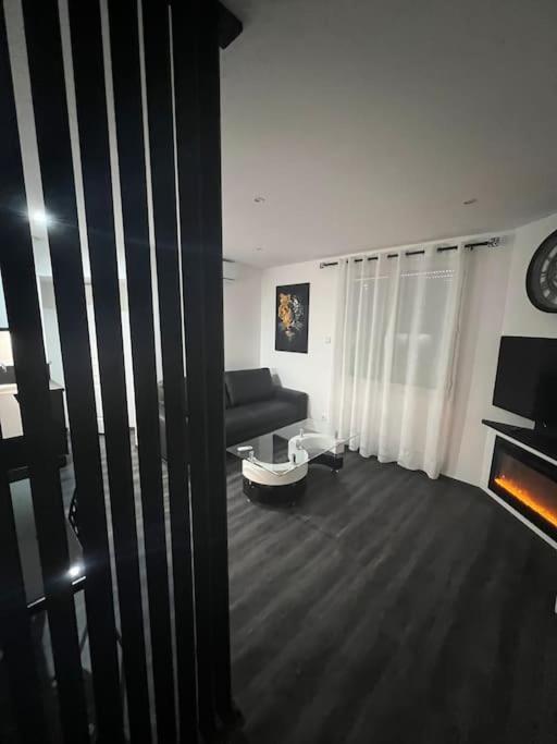 Appartement Appart De Luxe Tout Confort Jusqu A 4 Personnes à Triel-sur-Seine Extérieur photo